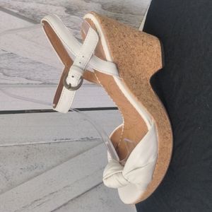 Clarks Indigo White Leather Upper Knot Platform Sandals Size 6.5"